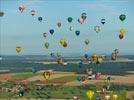  - Photo réf. E128491 - Lorraine Mondial Air Ballons 2013 : Vol du Mercredi 31 Juillet le soir lors du Record Mondial de Dcollage en Masse. (Greatest Mass Ascent)