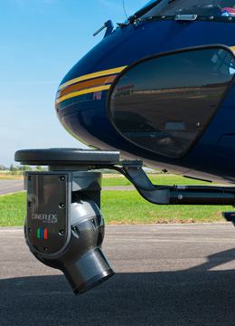 Hélicoptère AS350 Ecureuil équipé d'une caméra HD Gyrostabilisée de type Cineflex V14 HD