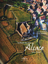 Photo aerienne : La Route des Vins d'Alsace - Tours et d&eacute;tours