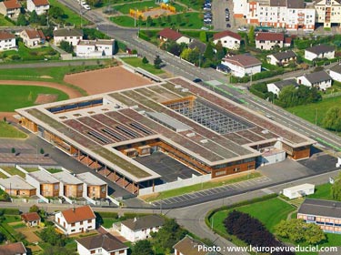 Photo a&eacute;rienne du coll&egrave;ge de Bl&eacute;nod-L&egrave;s-Pont-&agrave;-Mousson
