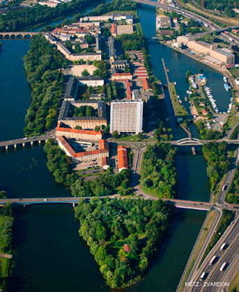 Photo aérienne de Metz - aérienne entre canal et Moselle