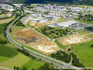 Vue a&eacute;rienne de la zone industrielle de La Carbonni&egrave;re en travaux (Barentin)