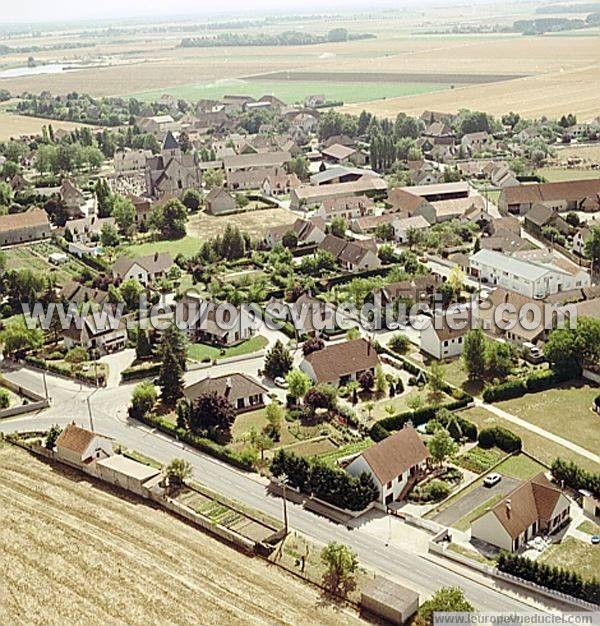 Photo aérienne de Rouvres-en-Plaine