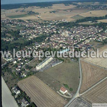 Photo aérienne de Aillant-sur-Tholon