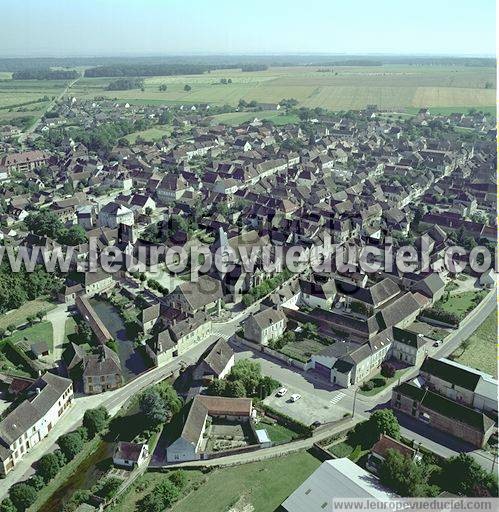 Photo aérienne de Ligny-le-Châtel