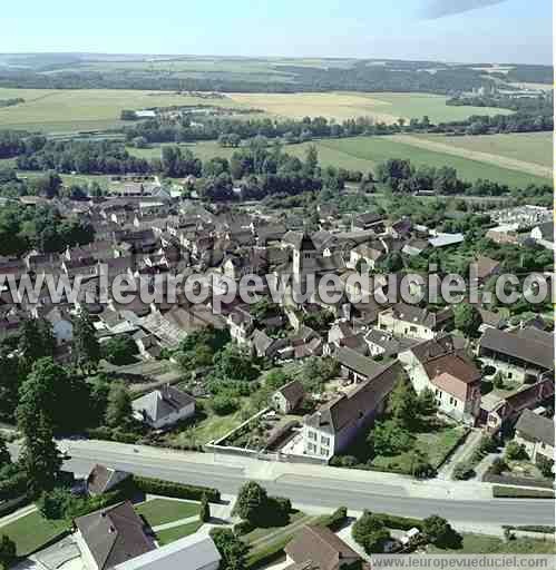 Photo aérienne de Lézinnes