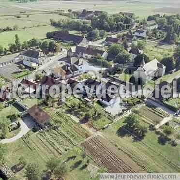 Photo aérienne de Chevigny-en-Valire
