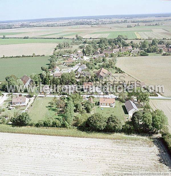 Photo aérienne de Tart-l'Abbaye