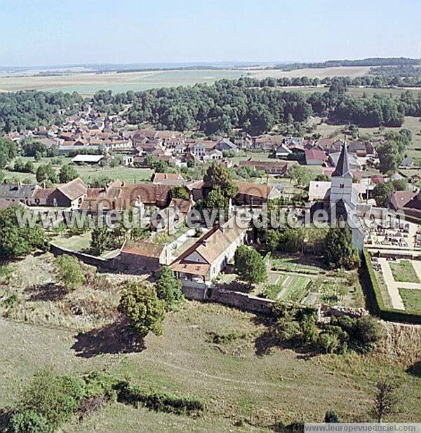 Photo aérienne de Montigny-Montfort