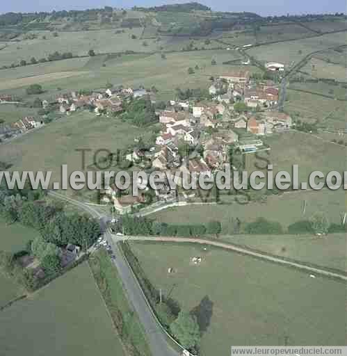 Photo aérienne de Vaux-en-Pr