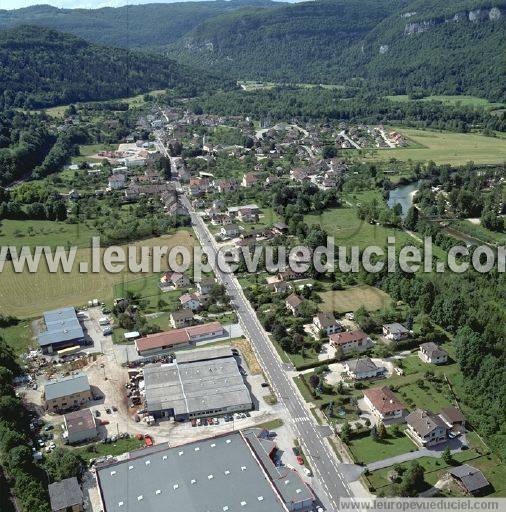 Photo aérienne de Vaux-ls-Saint-Claude