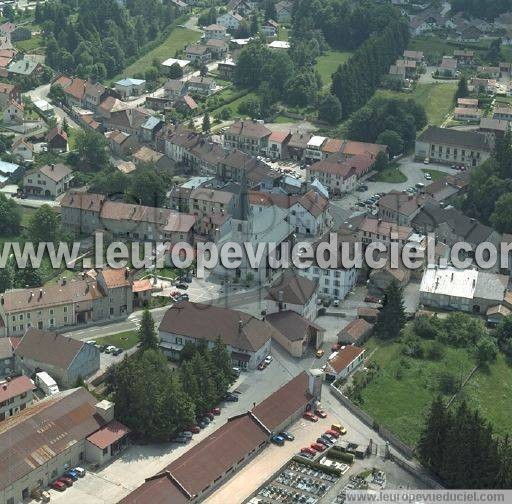 Photo aérienne de Saint-Laurent-en-Grandvaux