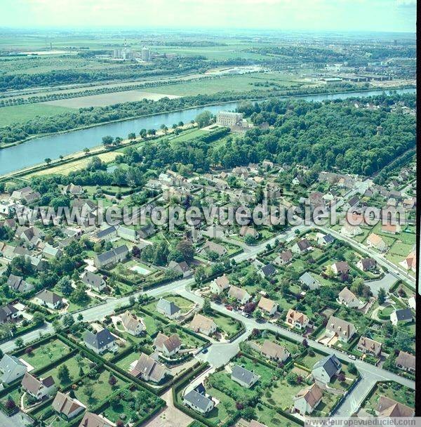 Photo aérienne de Bnouville