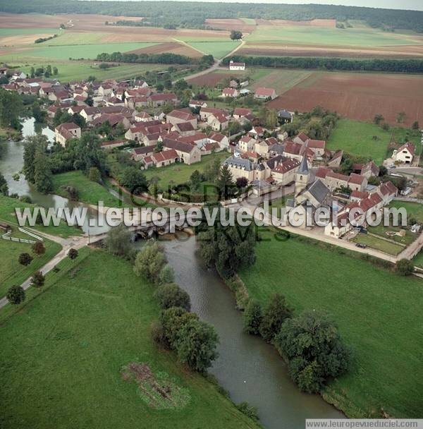 Photo aérienne de Perrigny-sur-Armanon