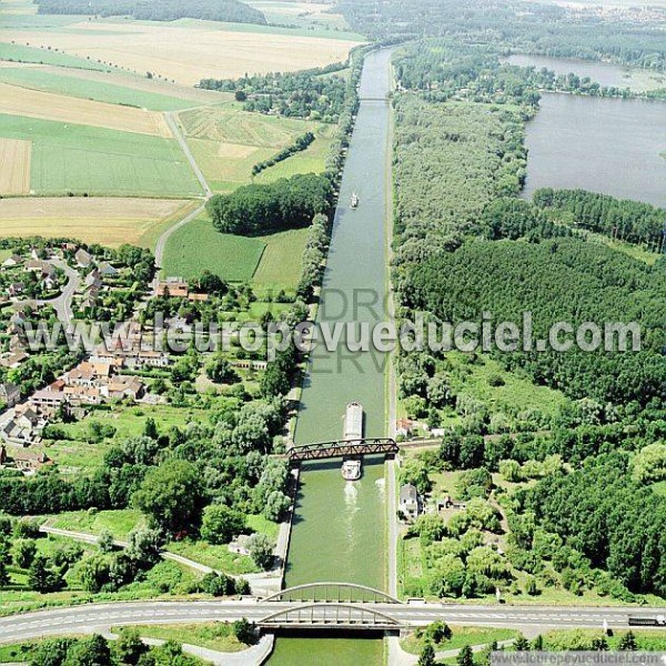 Photo aérienne de Aubencheul-au-Bac