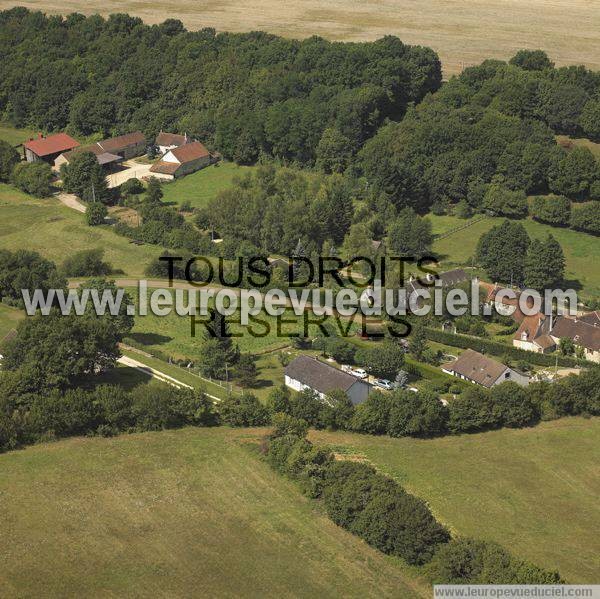 Photo aérienne de Lichres-sur-Yonne