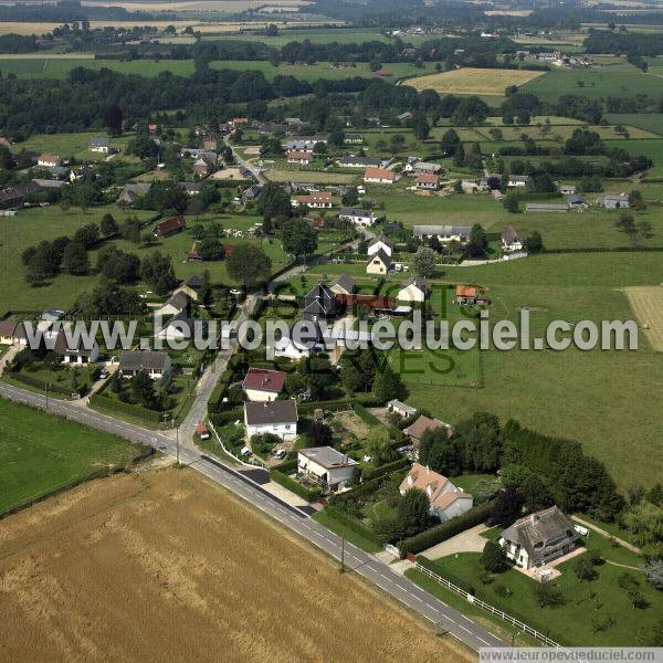 Photo aérienne de Montrolier