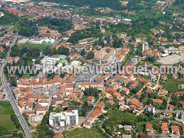 Photo aérienne de Trescore Balneario