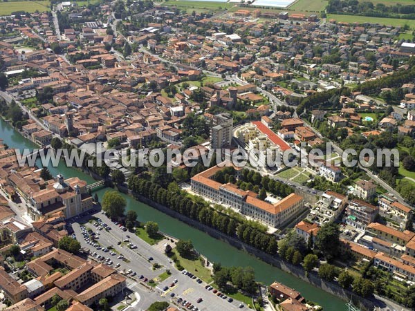Photo aérienne de Palazzolo sull'Oglio
