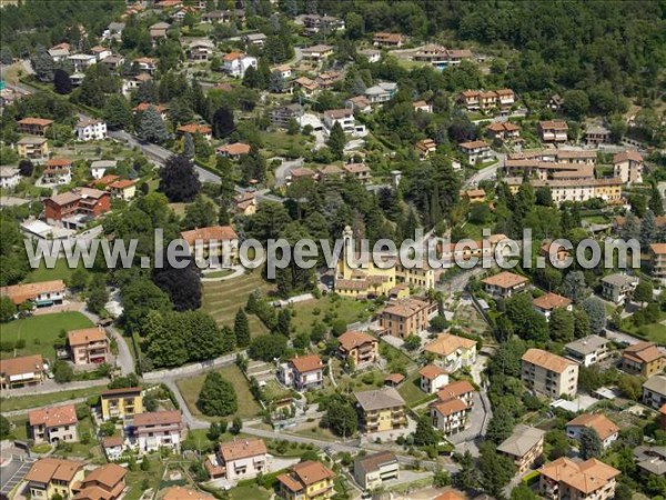 Photo aérienne de Longone al Segrino