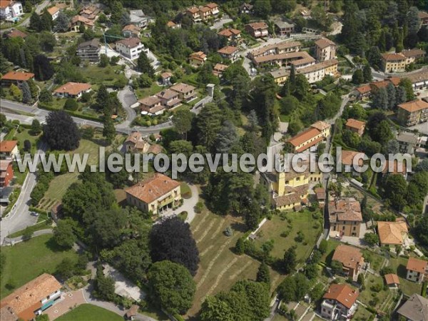 Photo aérienne de Longone al Segrino