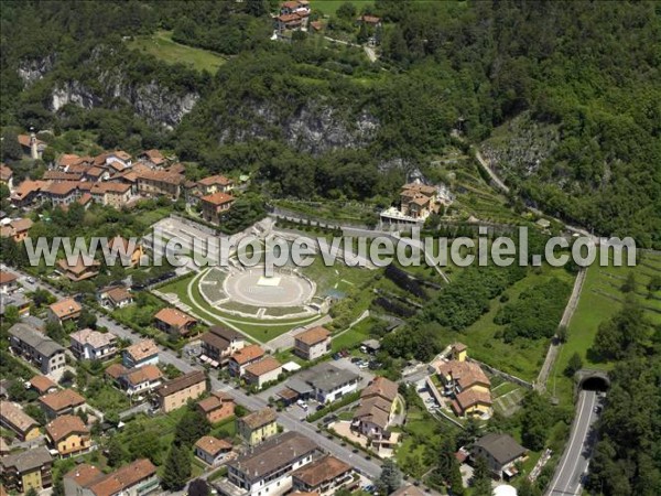 Photo aérienne de Cividate Camuno