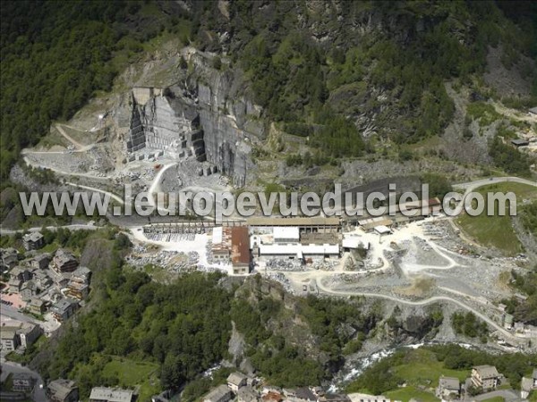 Photo aérienne de Chiesa in Valmalenco