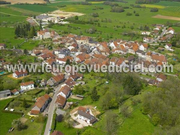 Photo aérienne de Montbozon