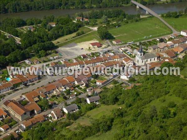 Photo aérienne de Pierre-la-Treiche
