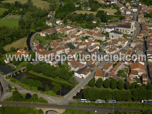 Photo aérienne de Thiaucourt-Regniville