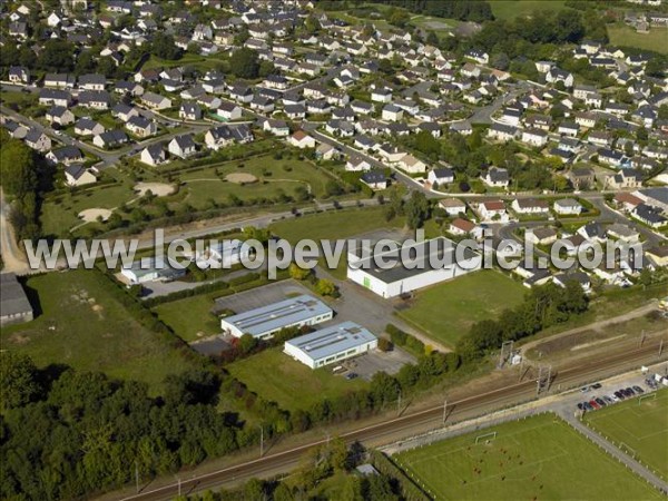 Photo aérienne de Le Genest-Saint-Isle