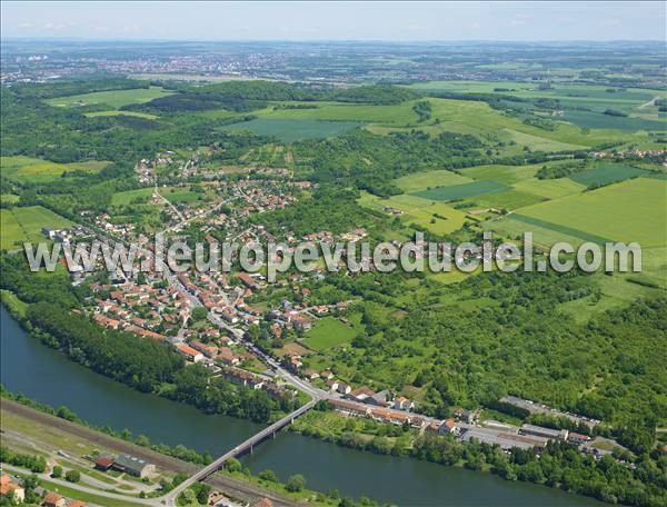 Photo aérienne de Corny-sur-Moselle
