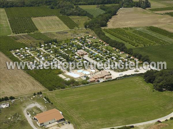 Photo aérienne de Chteauneuf-sur-Isre