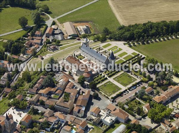Photo aérienne de Andrzieux-Bouthon