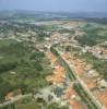 Photos aériennes de Courcelles-Chaussy (57530) - Le Village | Moselle, Lorraine, France - Photo réf. 169581 - Le Ravenez coule entre les rues.