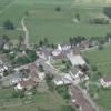 Photos aériennes de "centre" - Photo réf. 10021 - L'glise des XV et XVI sicle trnant au centre du village.