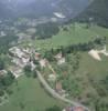 Photos aériennes de "village" - Photo réf. 15221 - Village encastr dans sa valle.