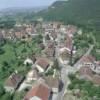 Photos aériennes de "village" - Photo réf. 15327 - Petite commune attachante, sentinelle de Lons-le-Saunier, le village de Pannessires n'est dnu ni de particularits, ni de charme.