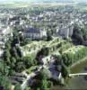 Photos aériennes de "parc" - Photo réf. 18035 - La porte du Moulin, les celliers, l'enceinte urbaine avec ses tours, la collgiale du chteau.