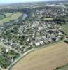 Photos aériennes de "la-haut" - Photo réf. 18072 - De la Mayenne  la ville, via la rue du Tertre et le plateau de Juign-Haut.