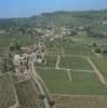 Photos aériennes de "Village" - Photo réf. 21051 - Au creux du vallon de l'Arlois, le village est entour de vignes.