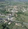 Photos aériennes de "Village" - Photo réf. 22766 - Village situ dans la valle du Mesvrin, avec ses hautes collines sillones de sentiers.