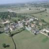 Photos aériennes de "centre" - Photo réf. 22895 - Le centre de la commune avec son glise romane.