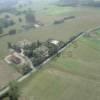 Photos aériennes de "Village" - Photo réf. 23277 - Le village trs tendu de Frangy-en-Bresse marque la limite entre Bresse et Jura. Parcouru par de nombreux cours d'eau dont la Seille, son habitat typique n'en finit pas de sduire.