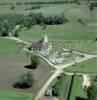 Photos aériennes de "église" - Photo réf. 29876 - L'glise romane du XI et XII et son cimetire.