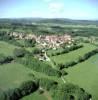 Photos aériennes de "Village" - Photo réf. 30214 - Vue du village en direction de la plaine de la Bresse.