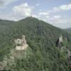 Photos aériennes de Ribeauvillé (68150) | Haut-Rhin, Alsace, France - Photo réf. 38082 - Ruines des trois chteaux rigs par les seigneurs de Ribeaupierre.