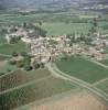 Photos aériennes de "siècle," - Photo réf. 39871 - On peut apercevoir l'glise romane du XIIe Sicle parmi les maisons ocres.