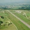 Photos aériennes de "aerodrome" - Photo réf. 40045 - la piste d'atterissage de l'arodrome de Vesoul