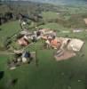 Photos aériennes de "Village" - Photo réf. 43851 - Un petit village trs convivial, o on y compte 7 exploitations agricoles (levage de bovins et d'ovins; cultures fourragres).